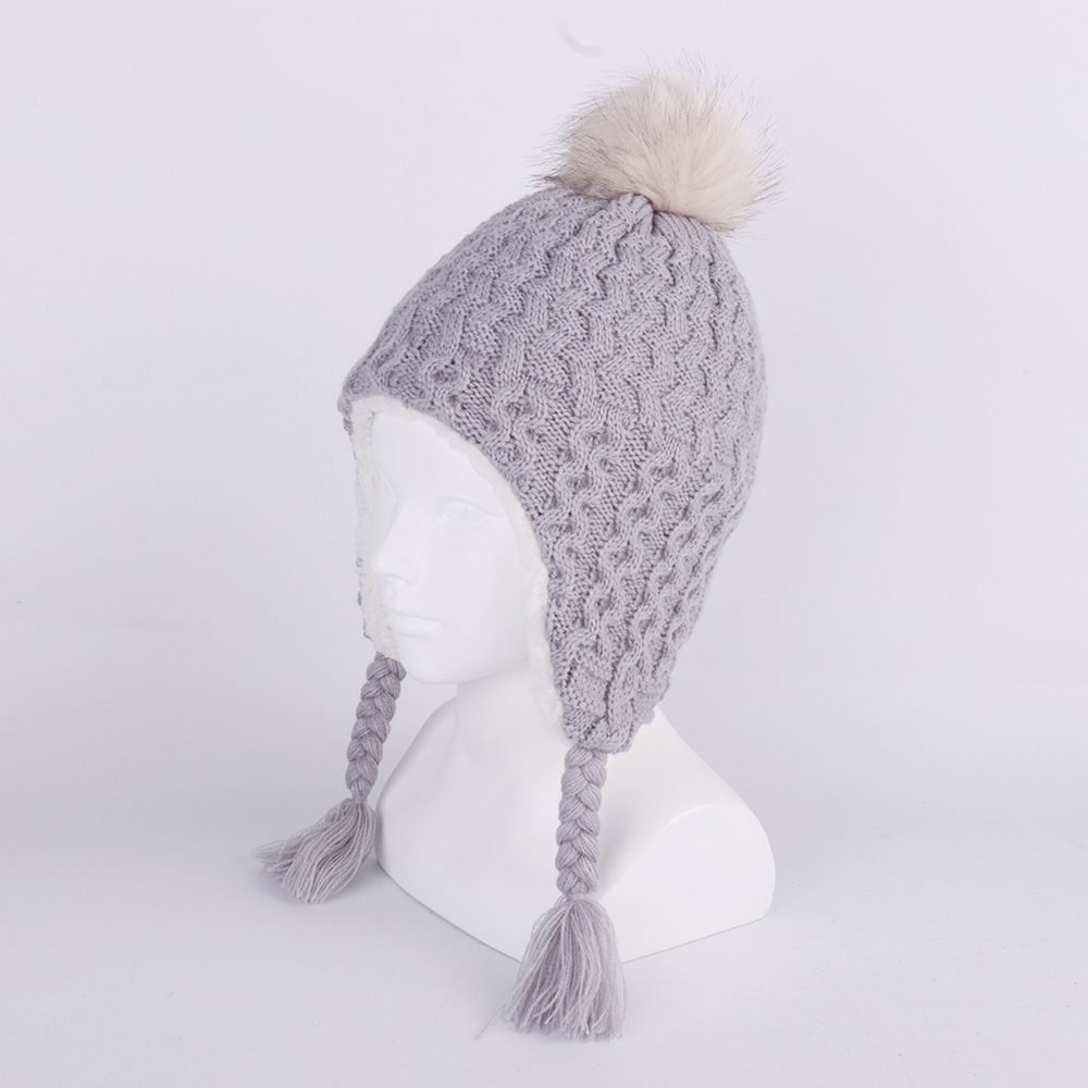 Bonnet à Pompon en Fausse Four - Trapper Hat Ear Flap avis et prix